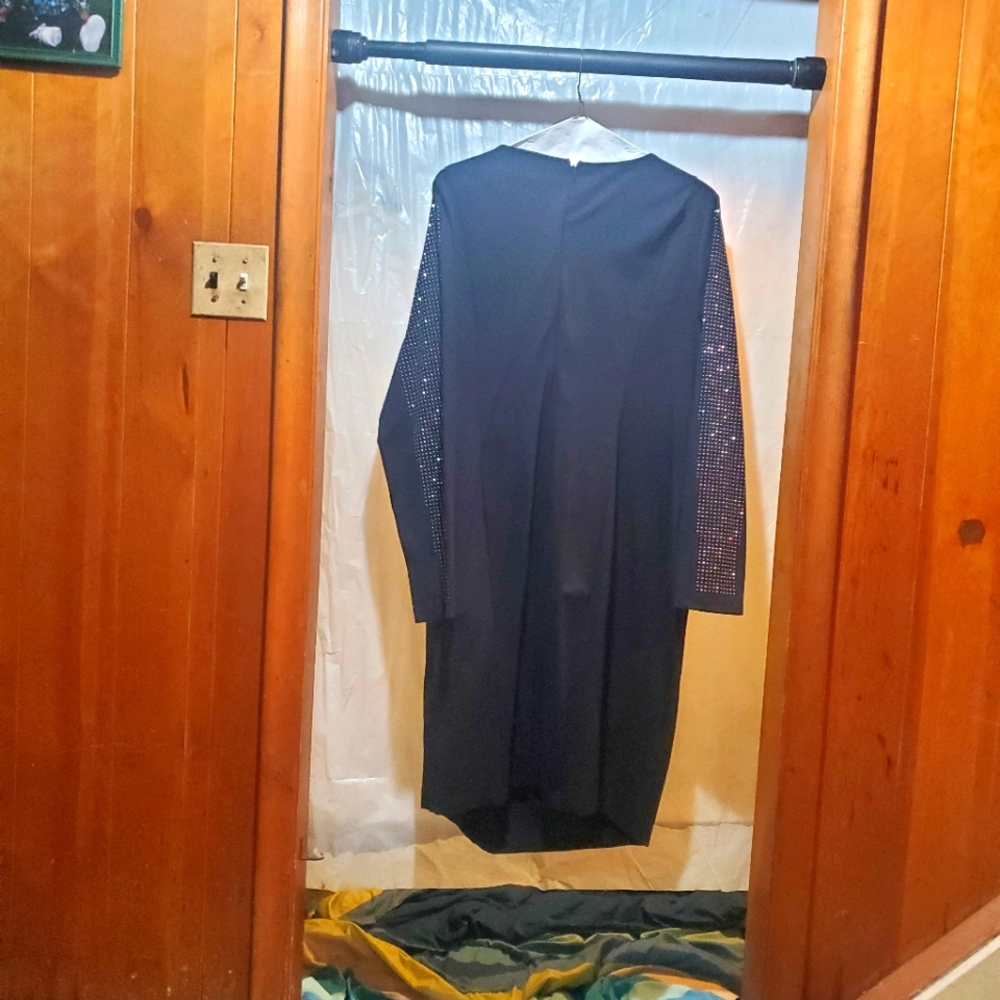 LBD - Picture 2 of 3